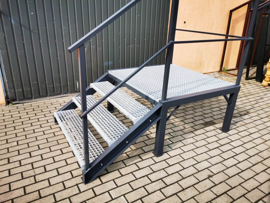 Jak obliczyć schody metalowe, aby uniknąć błędów i zapewnić bezpieczeństwo